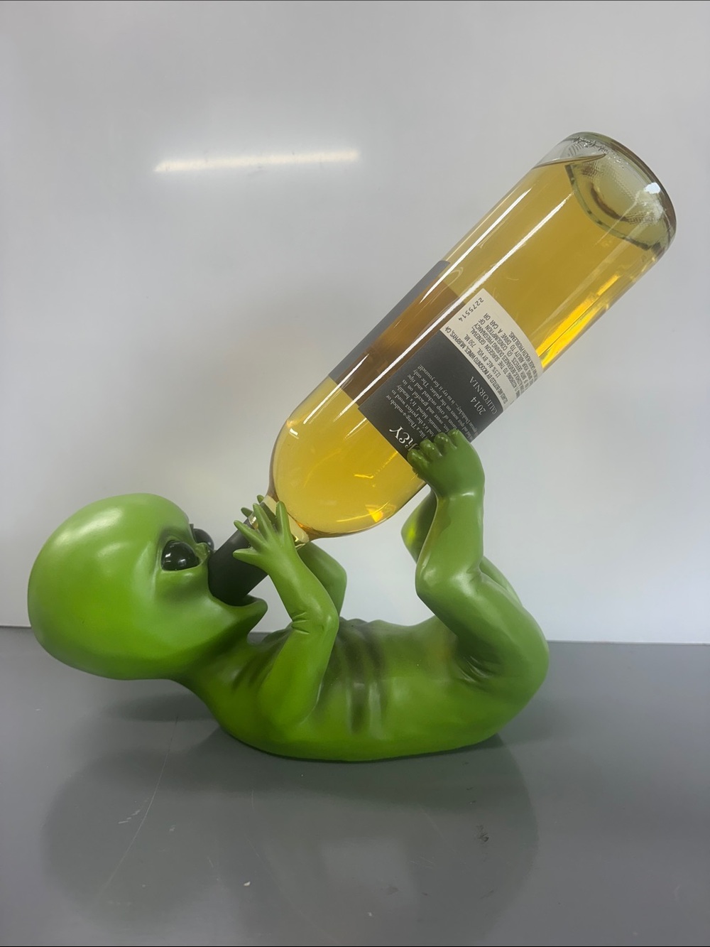 Green Alien wine bottle holder